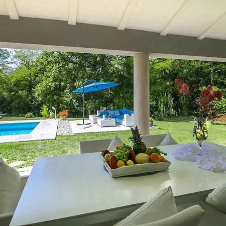 Rupena Villa